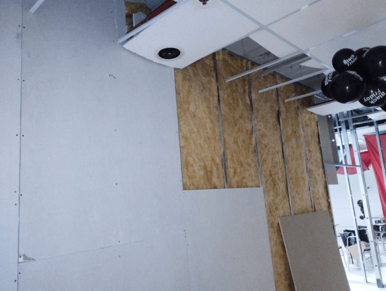 Parede de Drywall com Manta Acustica