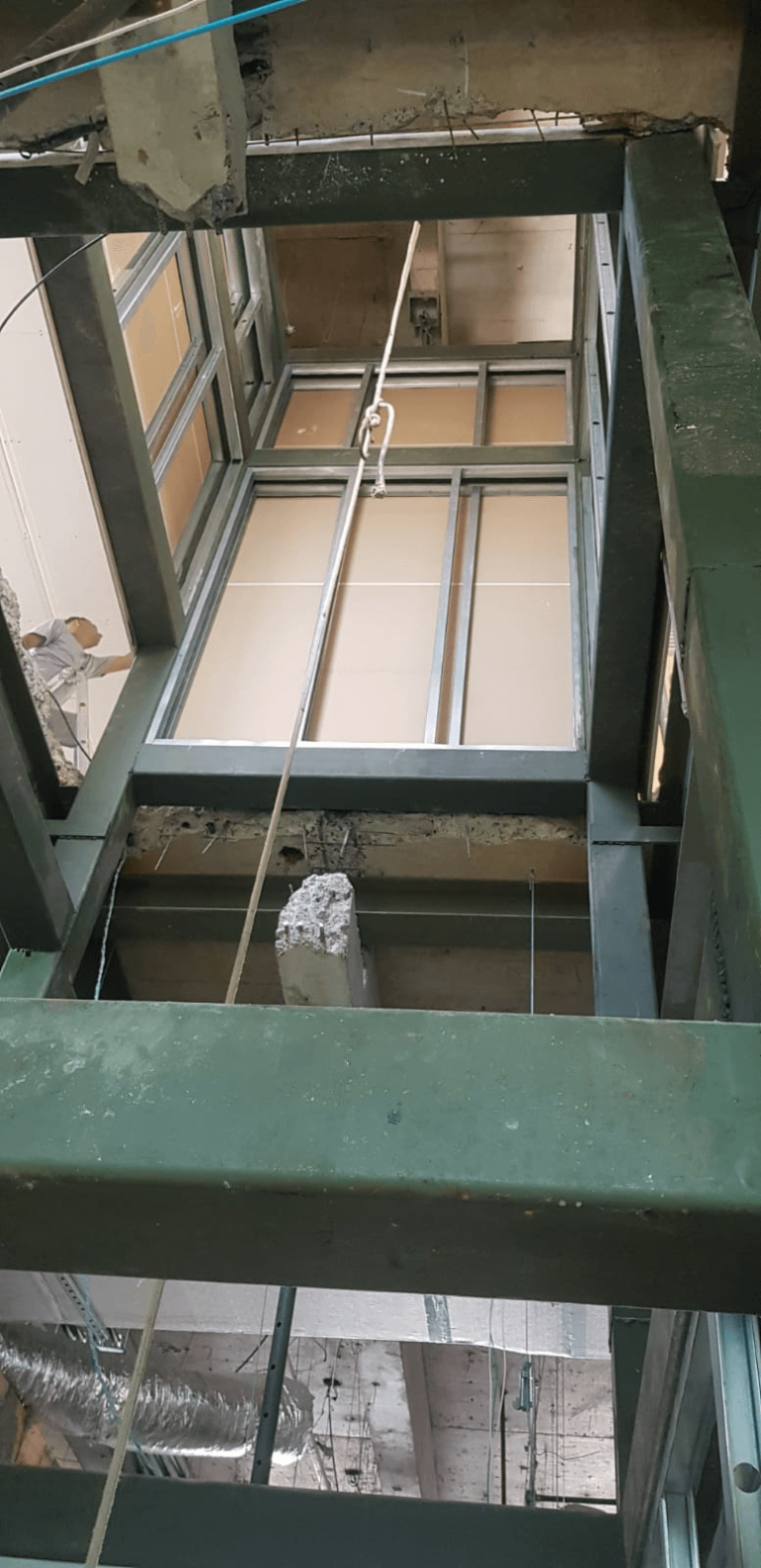 Rev Elevador Banco Itau